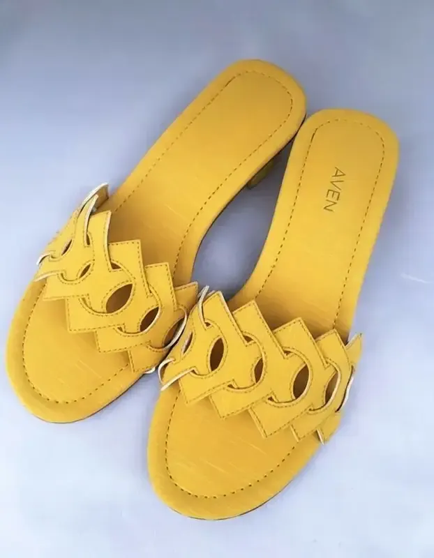 Diamond Block Heels — Yellow
