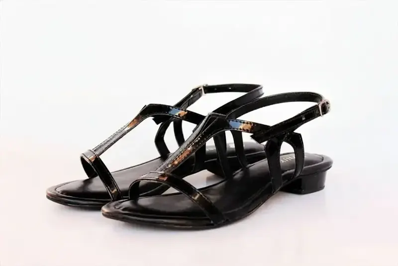 Block Heel Sandals — Black